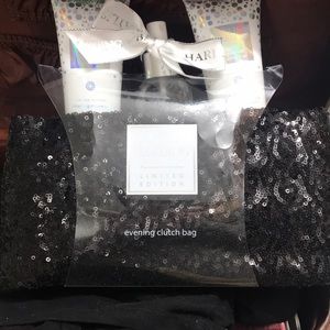 Baylis and Harding gift set